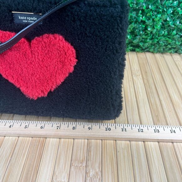 Kate Spade Sam Icon Intarsia Heart Faux Shearling Small Tote Pre-owned Excellent - Picture 3 of 12
